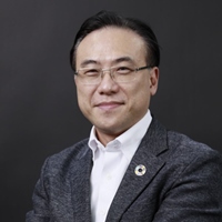 Steve Hsu