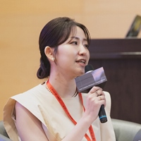 Eileen Huang