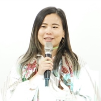 簡以潔