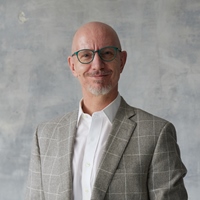 Steven Parker 裴士誠