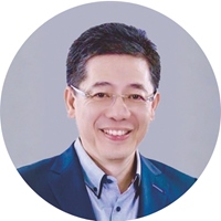 謝立功