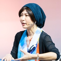 張嘉容