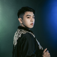 Hsuan Wei 鏇暐