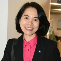 周麗芳 