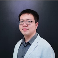 Dennis 黃道育
