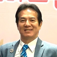 鍾炳耀