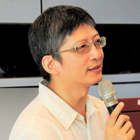張崑振老師