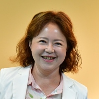 房美華