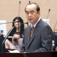 謝深山