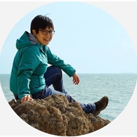 Yi 姐