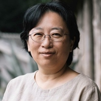 邱函妮
