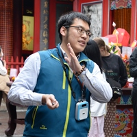 黃威翔