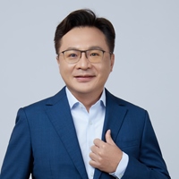 尤子彥