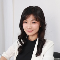 小M