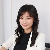 小M