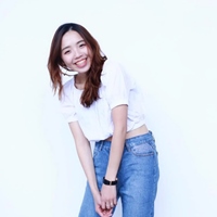 李佳