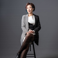 施沛潔
